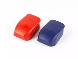Battery terminal set, quick release type, with plastic cover (1)