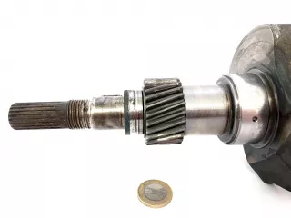 Kubota D850 crankshaft, used (1)