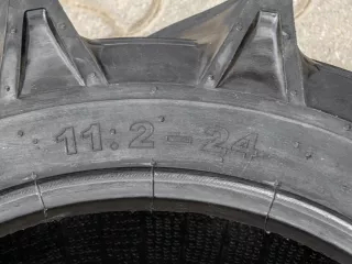 Tyre 11.2-24 (1)